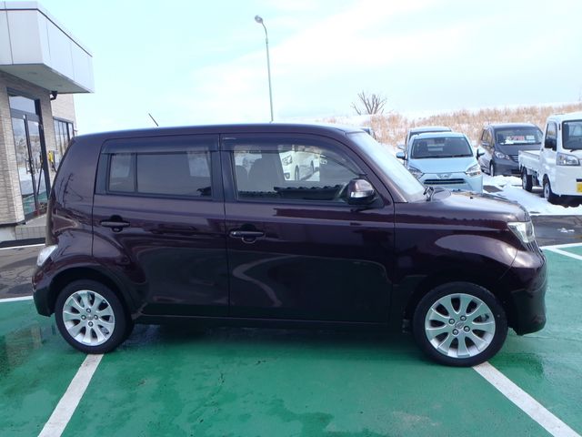 Toyota BB 2012-02 514-3