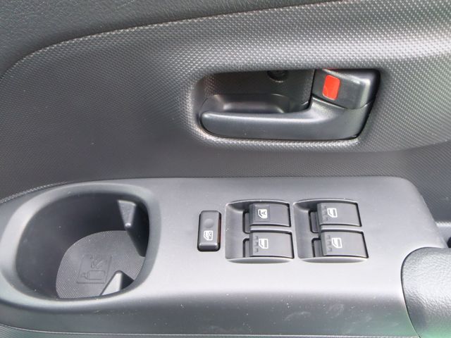 Toyota BB 2012-02 514-12