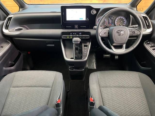 Toyota NOAH 2023-06 190014-1