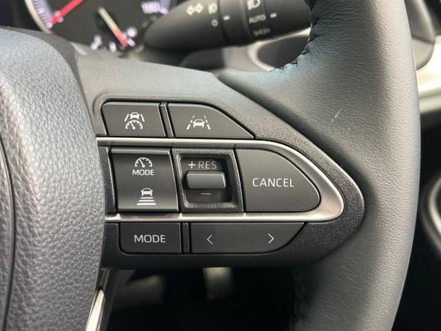 Toyota NOAH 2023-06 190014-4