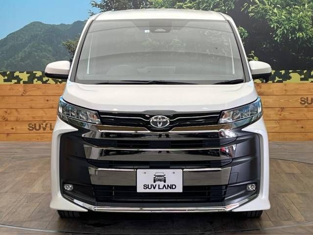 Toyota NOAH 2023-06 190014-14