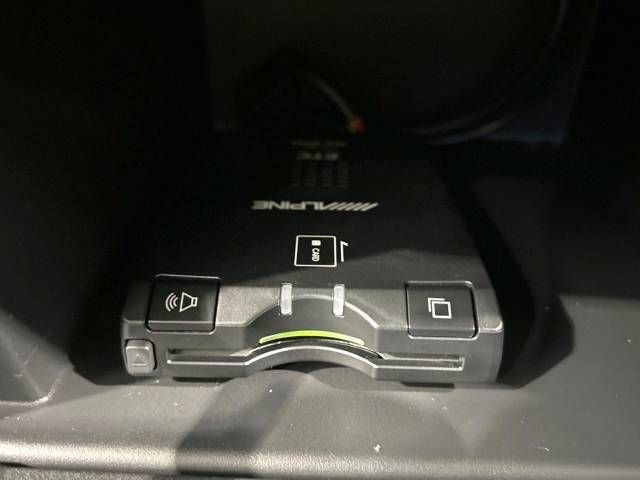 Nissan ELGRAND 2012-09 196656-5