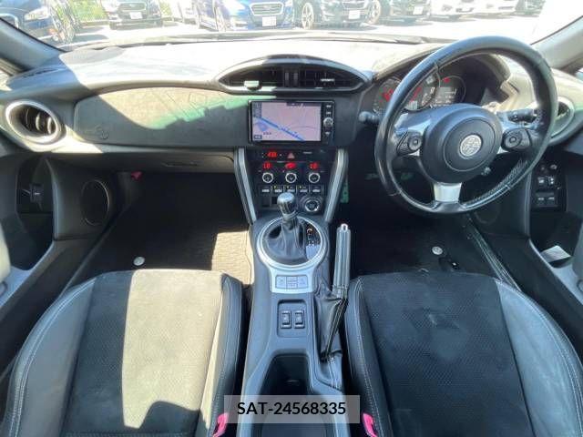 Toyota 86 2016-10 384069-1