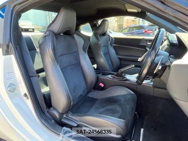 Toyota 86 2016-10 384069-8