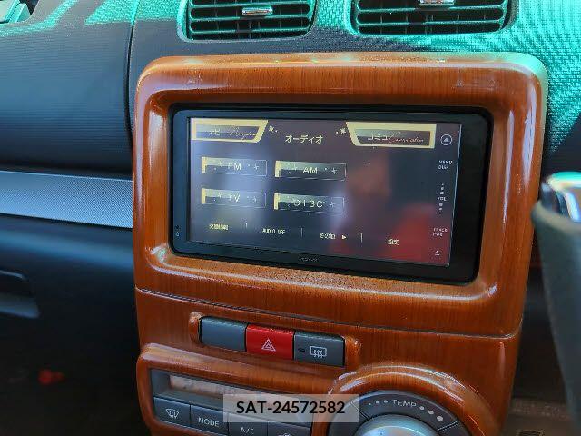 Toyota PIXIS SPACE 2011-12 281436-4