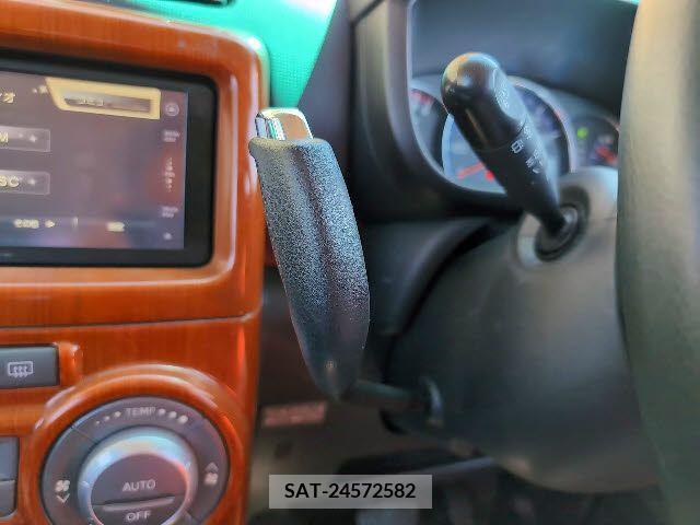 Toyota PIXIS SPACE 2011-12 281436-20