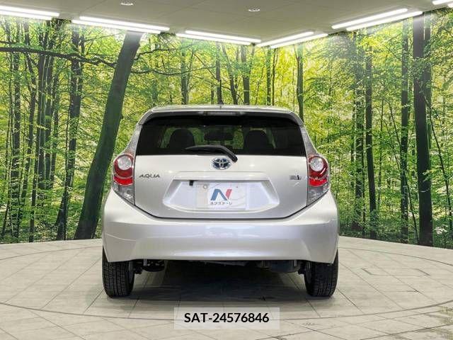 Toyota AQUA 2012-08 251464-15