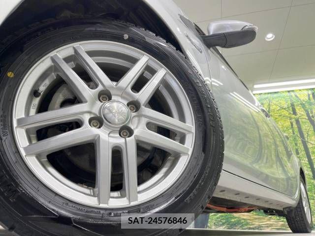 Toyota AQUA 2012-08 251464-13