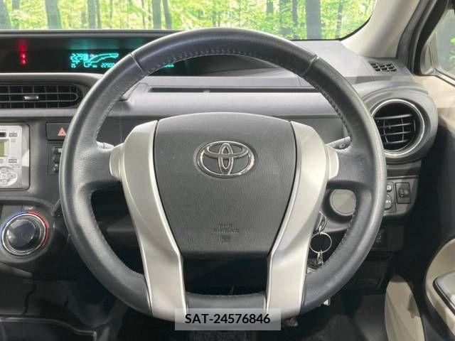 Toyota AQUA 2012-08 251464-11