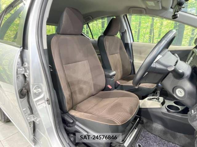 Toyota AQUA 2012-08 251464-8