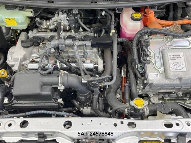 Toyota AQUA 2012-08 251464-18