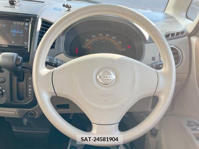Nissan ROOX 2011-02 388537-17