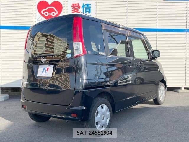 Nissan ROOX 2011-02 388537-14