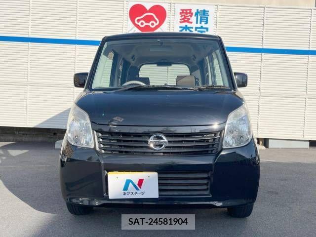 Nissan ROOX 2011-02 388537-11