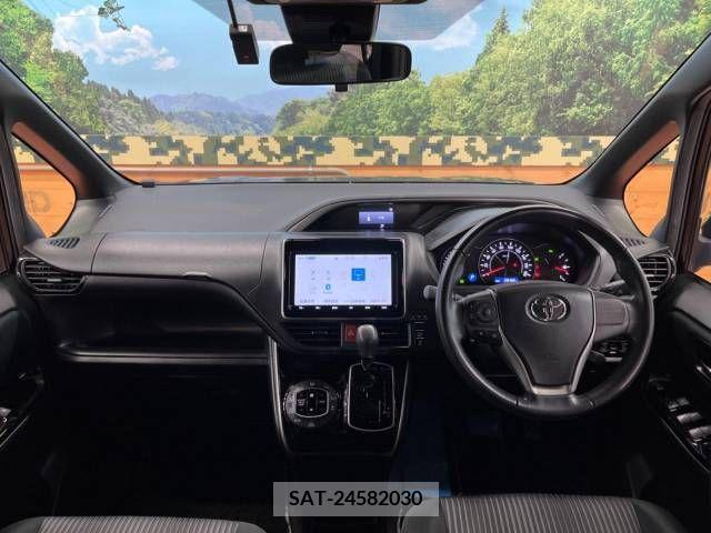 Toyota VOXY 2019-06 332230-1
