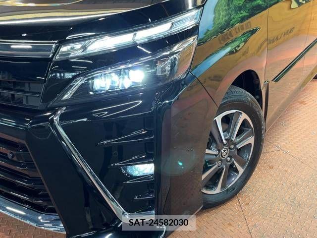 Toyota VOXY 2019-06 332230-12