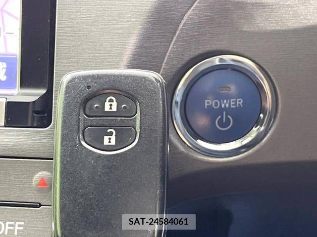 Toyota PRIUS 2015-03 322056-6