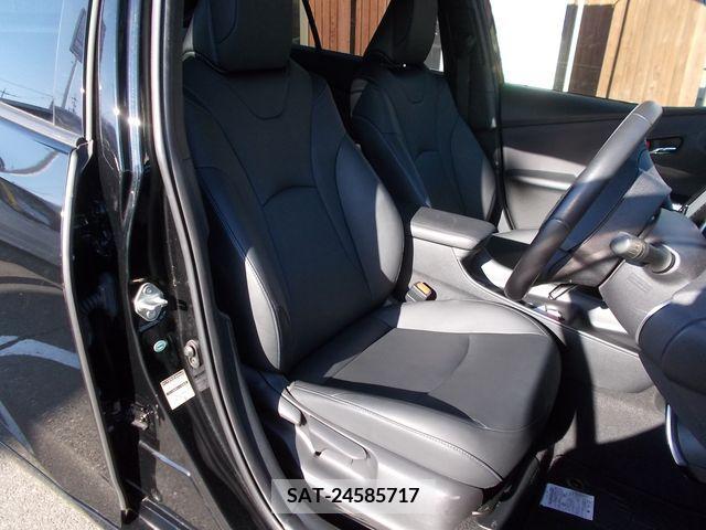 Toyota PRIUS 2017-06 343540-4