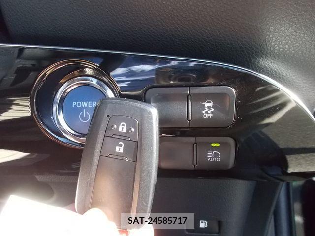 Toyota PRIUS 2017-06 343540-18