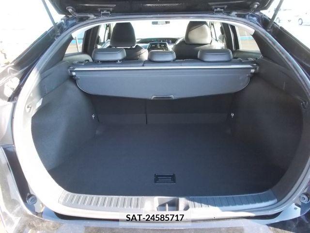 Toyota PRIUS 2017-06 343540-27