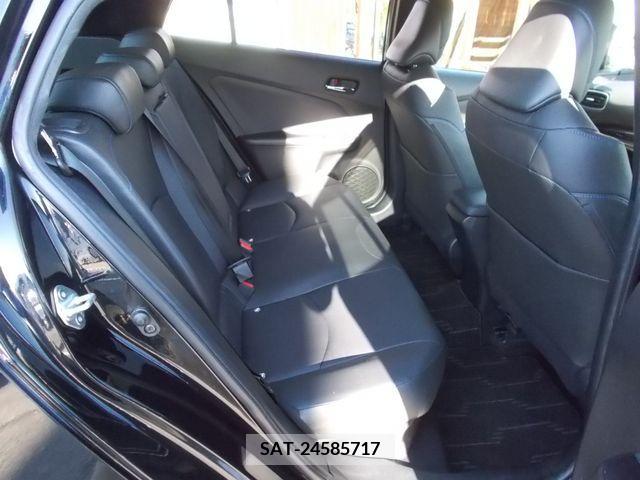 Toyota PRIUS 2017-06 343540-26