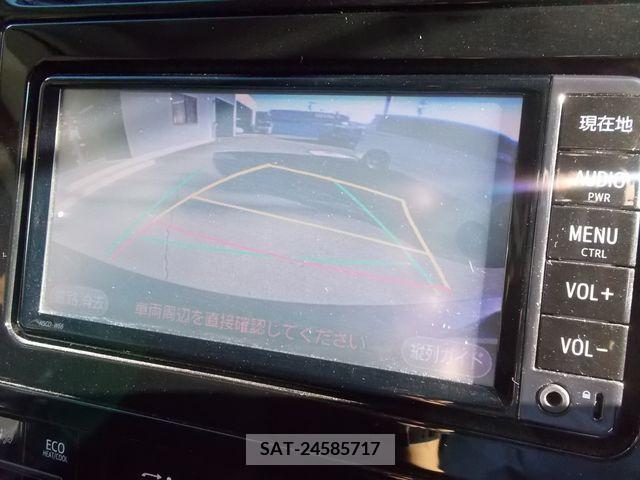 Toyota PRIUS 2017-06 343540-11