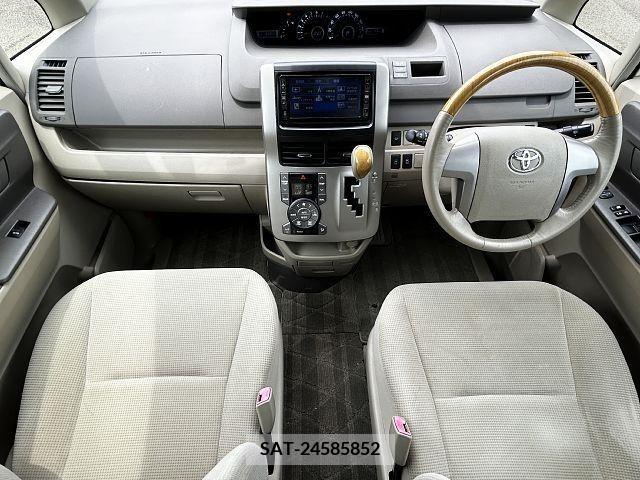 Toyota NOAH 2008-03 321307-1