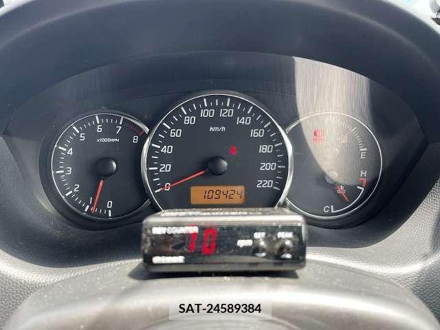 Suzuki SWIFT 2009-10 286597-6