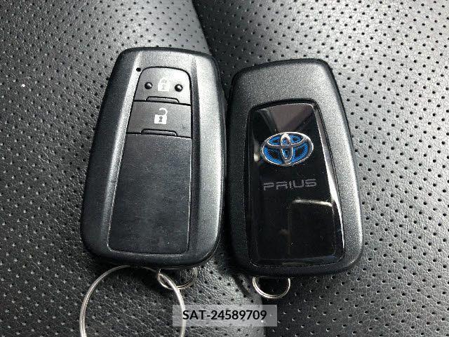 Toyota PRIUS 2016-05 344824-15
