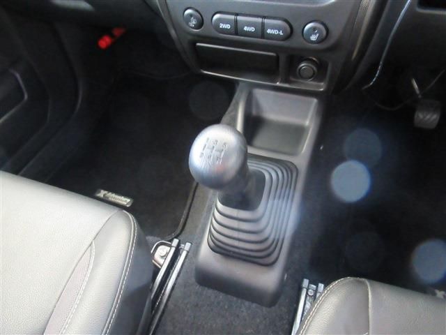 Suzuki JIMNY 2010-04 24811-12