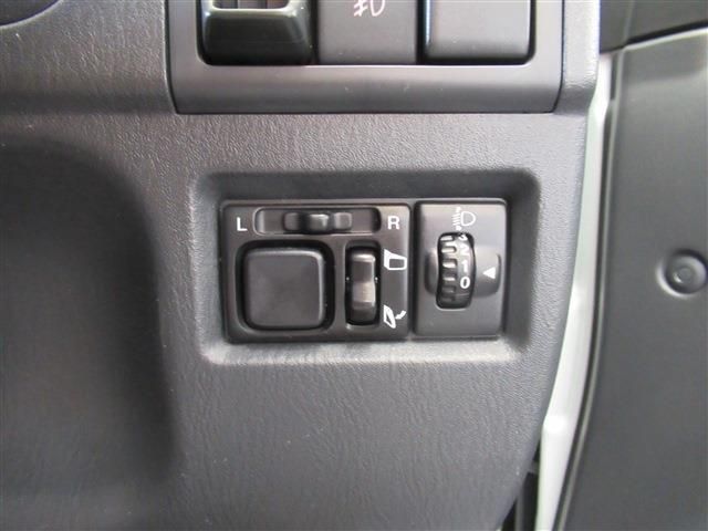 Suzuki JIMNY 2010-04 24811-8