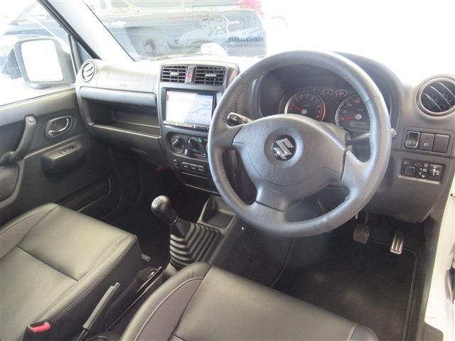 Suzuki JIMNY 2010-04 24811-3