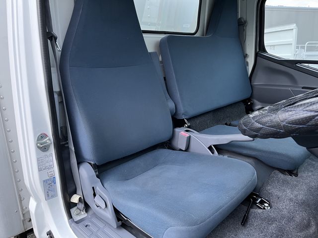 Mitsubishi CANTER 2016-03 186486-18