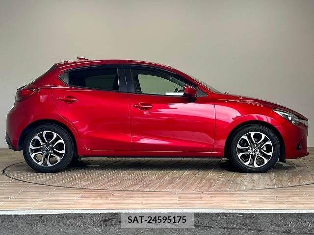 Mazda DEMIO 2015-04 267543-14
