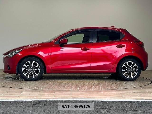 Mazda DEMIO 2015-04 267543-13