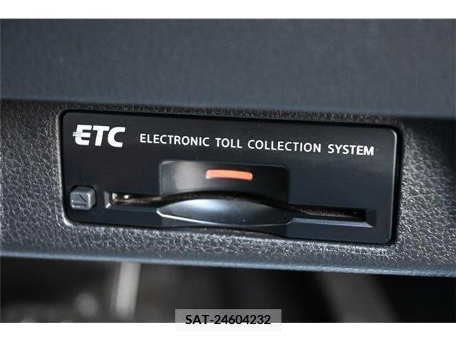 Nissan LEAF 2019-05 256388-15