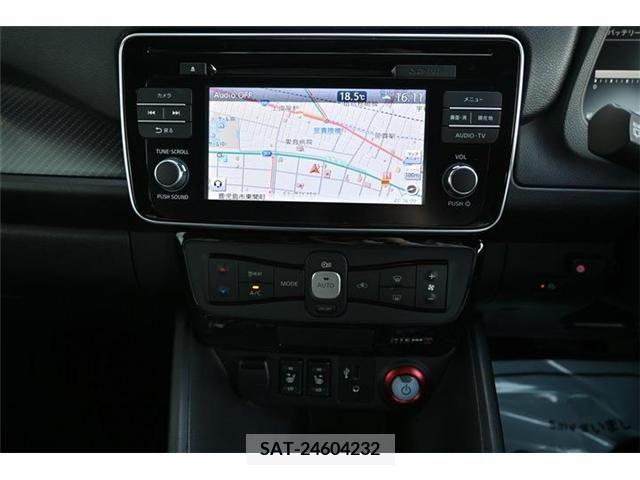 Nissan LEAF 2019-05 256388-11
