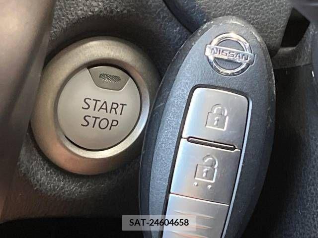 Nissan NOTE 2017-04 234030-7