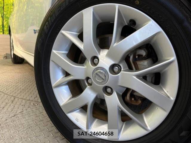 Nissan NOTE 2017-04 234030-13