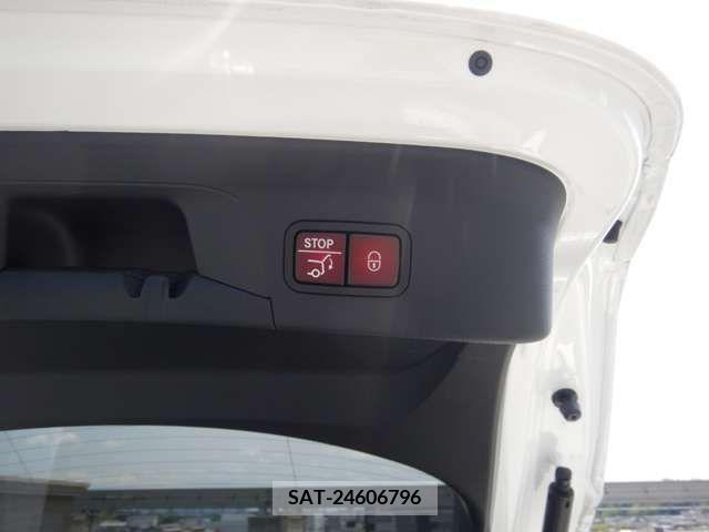 Amg C-CLASS 2023-01 317693-26