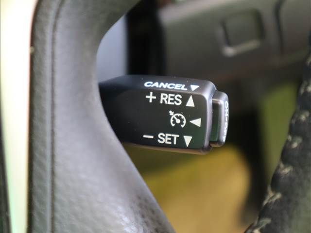 Toyota CROWN SEDAN 2013-11 26983-14