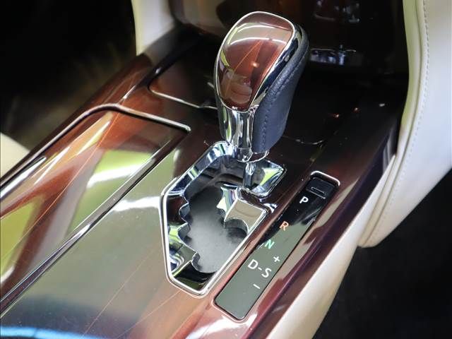 Toyota CROWN SEDAN 2013-11 26983-10