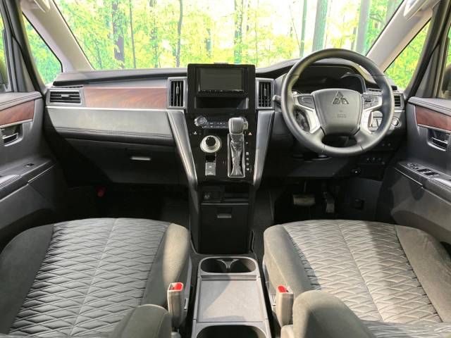 Mitsubishi DELICA D5 2023-02 10053-1