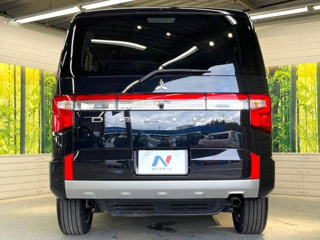 Mitsubishi DELICA D5 2023-02 10053-16