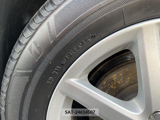 Toyota AQUA 2013-03 233097-18