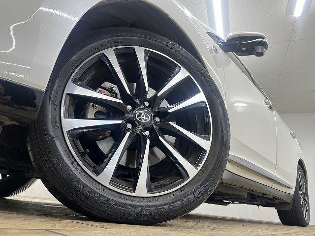 Toyota HARRIER 2018-02 23772-18