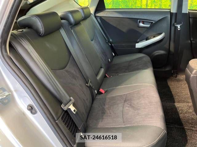 Toyota PRIUS 2012-01 322005-9