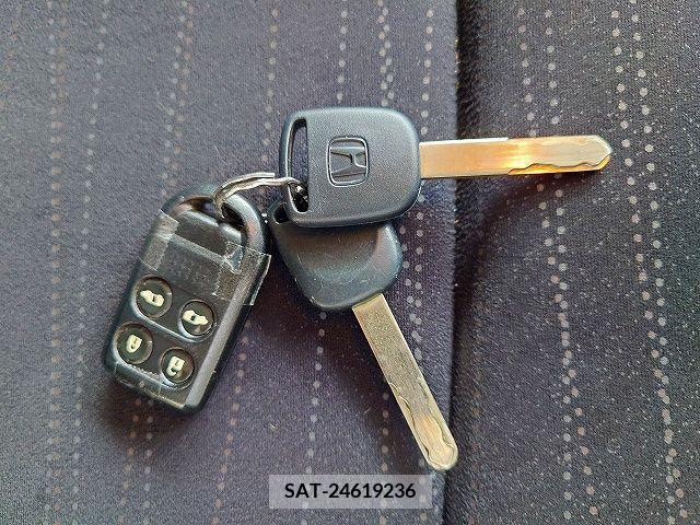 Honda STEP WGN 2010-02 381776-21