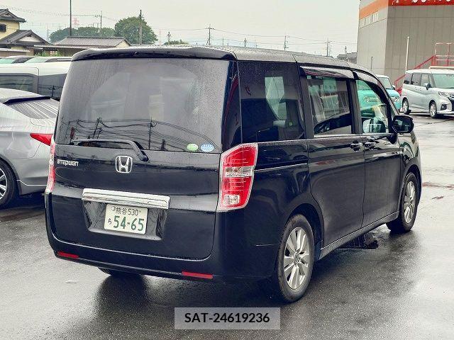 Honda STEP WGN 2010-02 381776-2