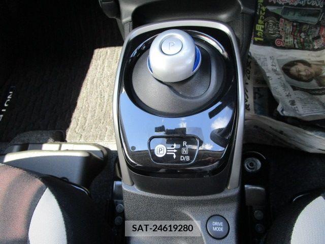 Nissan NOTE 2017-03 392920-9